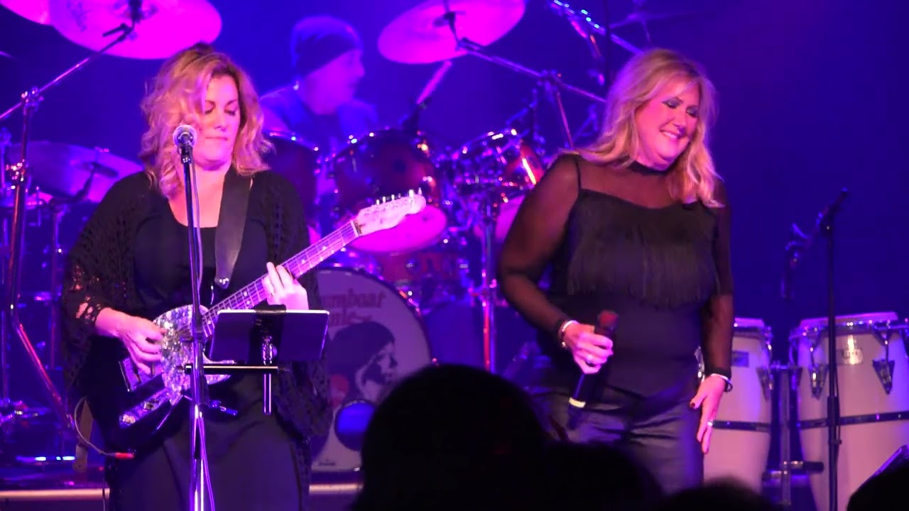 Dreamboat Annie 11 18 23 set 1