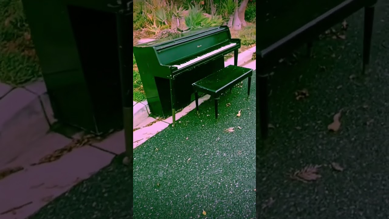 The haunted piano from Super Mario 64 has a cousin!!