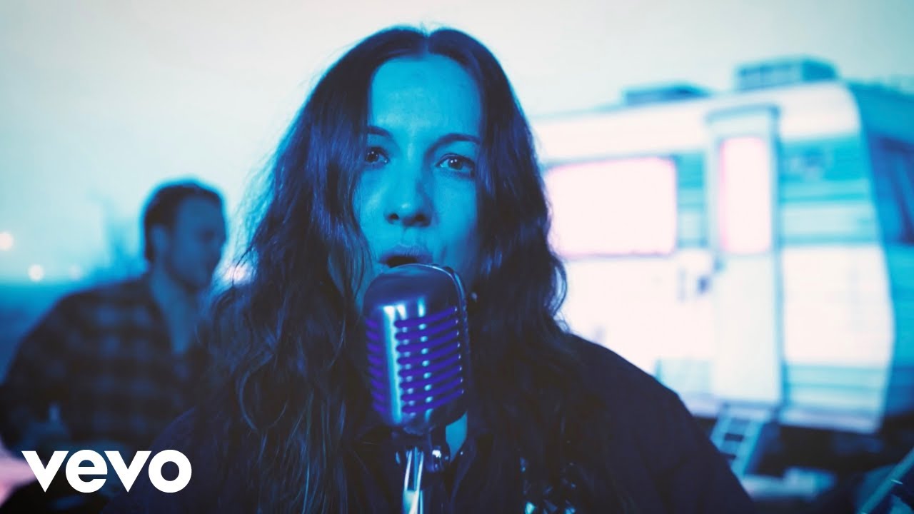 Jane N' The Jungle - Life of The Party (Official Music Video)