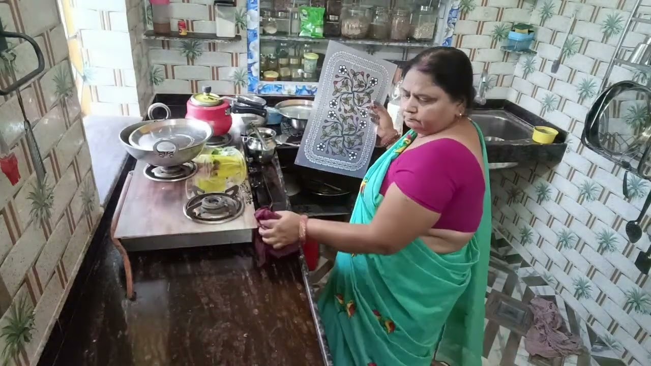  दोपहरके खाने मेंलहर की दालआलू पालक की सब्जी