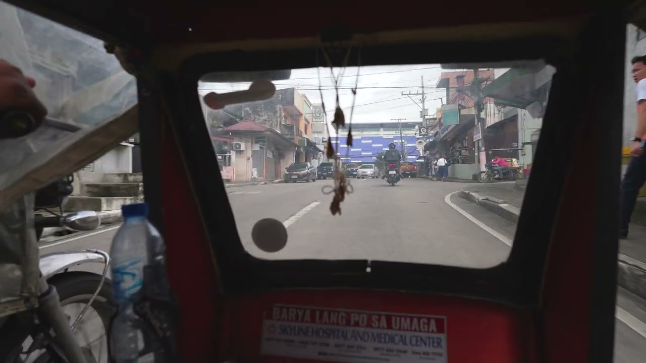 Philippines, Bulacan, tricycle ride from DLC3 to SM SJDM