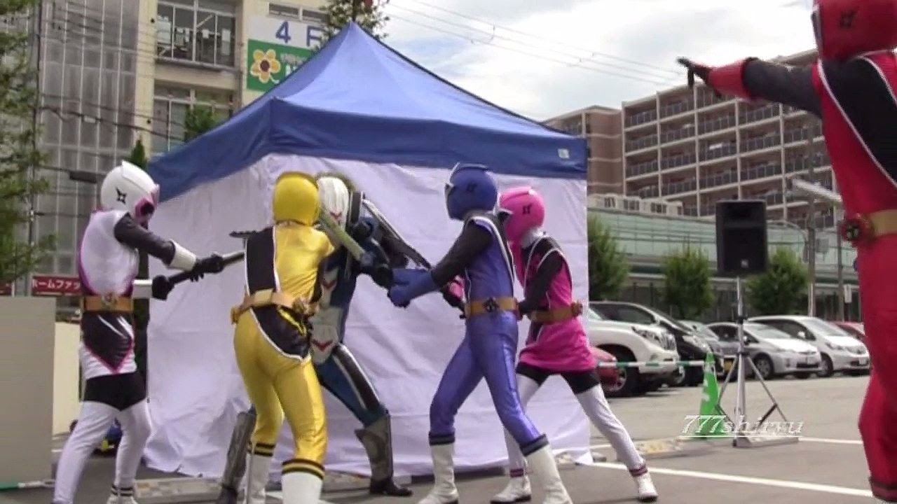 【西宮北口ﾊｳｼﾞﾝｸﾞｷﾞｬﾗﾘｰ】手裏剣戦隊ニンニンジャーショー☆阪急西宮北口駅住宅展示場Ninninger Super Sentai