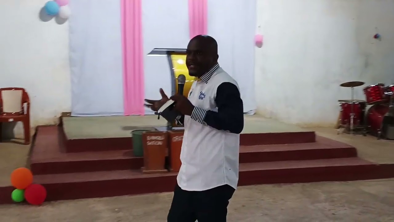 CÉRÉMONIE DE CONSECRATION DES SERVITEURS DE DIEU.