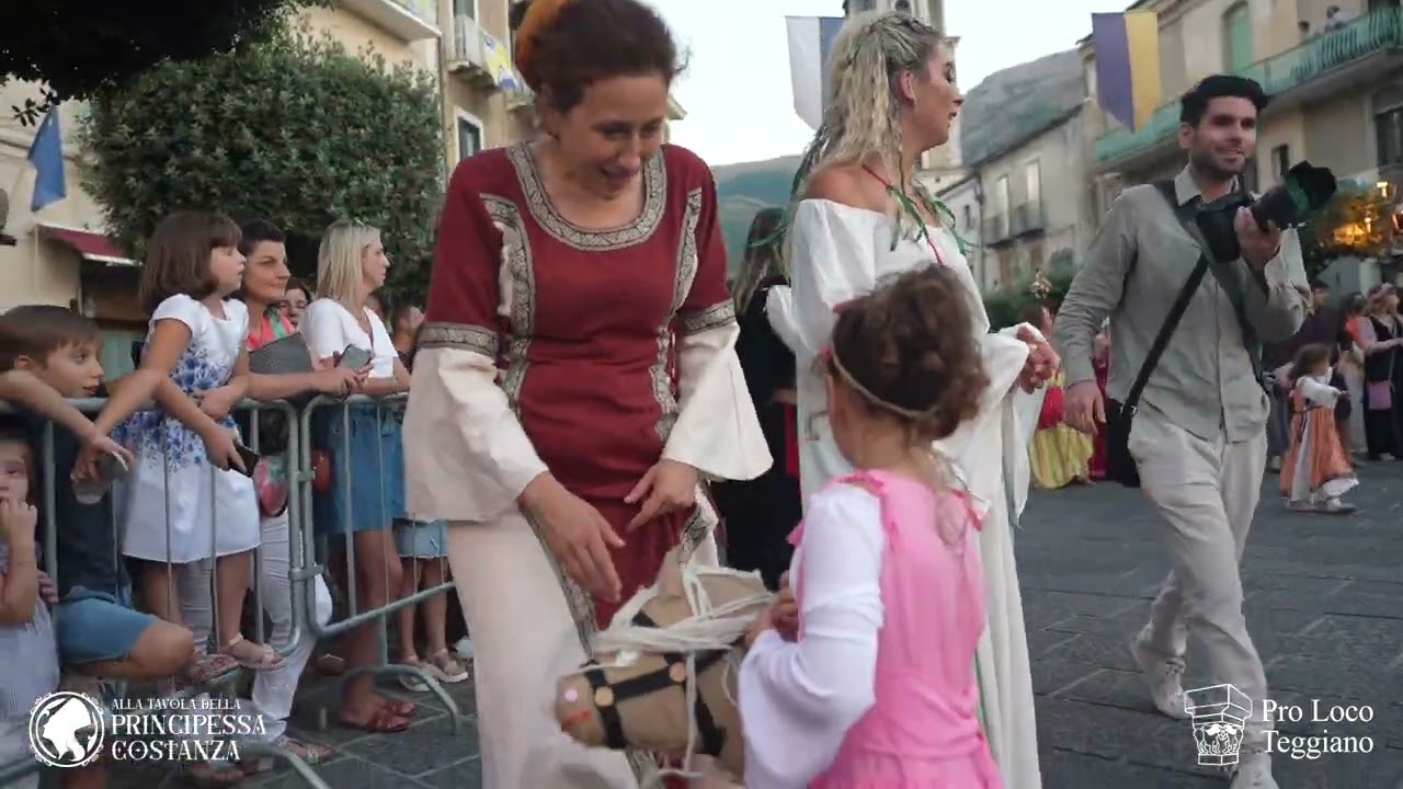 “Alla tavola della Principessa Costanza” – Il Corteo Storico e l’Assalto al Castello - 2024