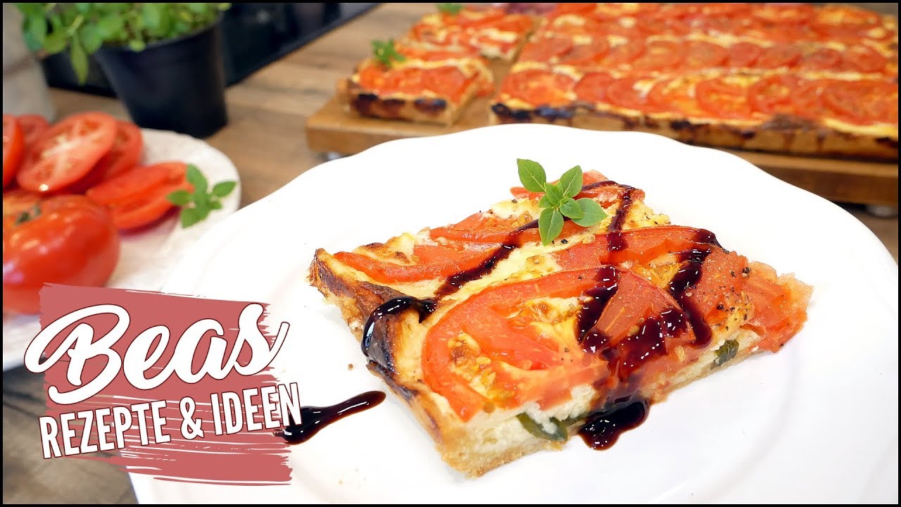 Herzhafter Tomatenkuchen mit viel Käse | Tomaten Blechkuchen Rezept