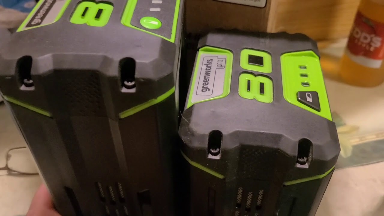 Greenworks 80V 2.0ah and 4.0ah Battery Size Comparison