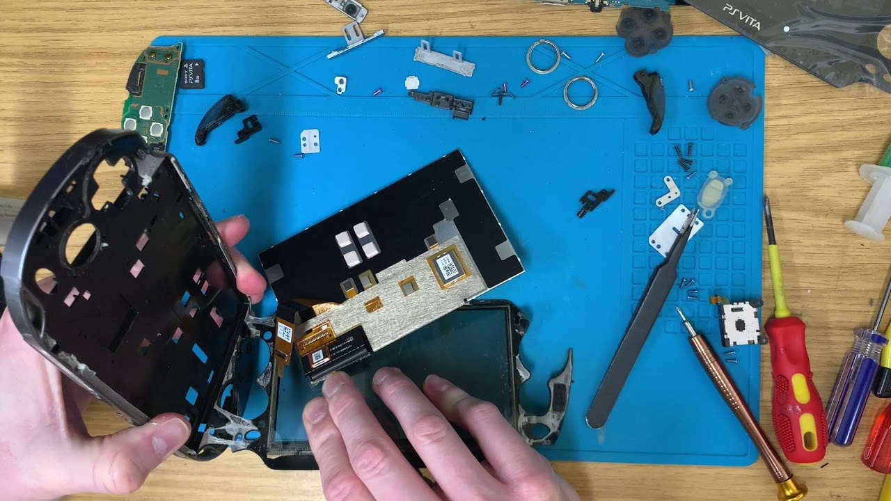 Playstation Vita 1000 ( Phat model ) Screen Replacement