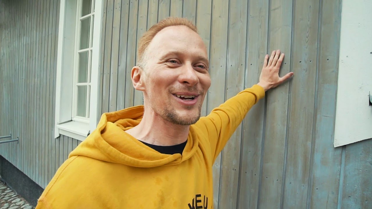 Jarno Laasalan talon maalaus ja tiilikaton pinnoitus