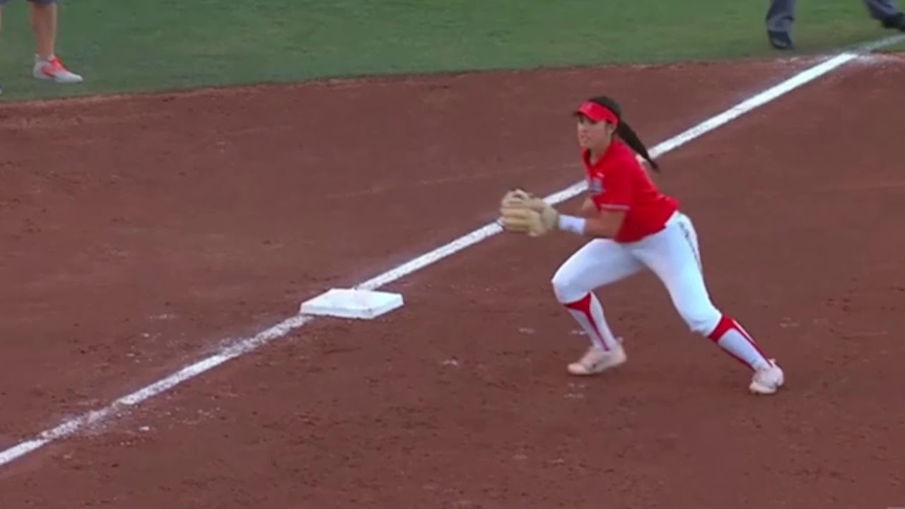 Softball Infield Ready Position [Softball Fielding Tips]