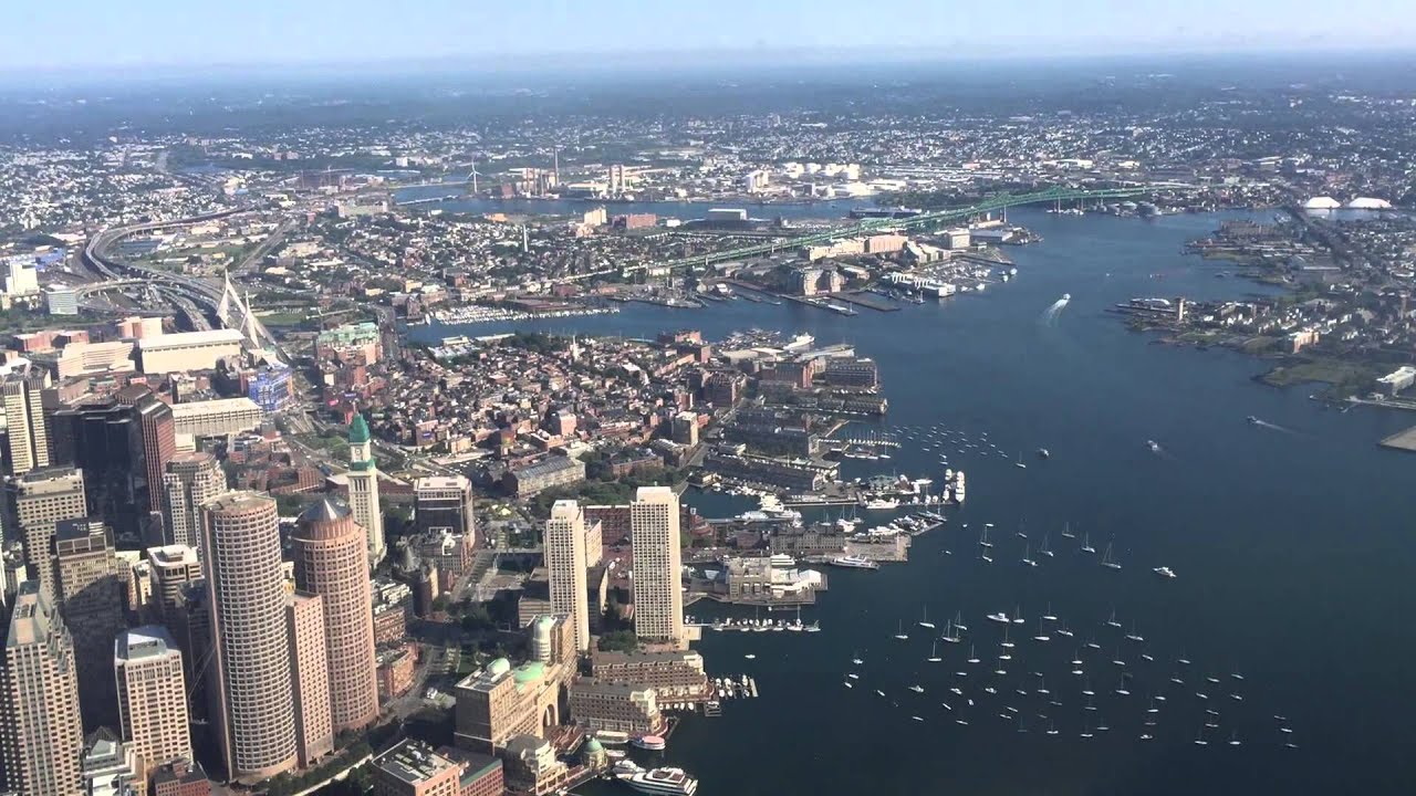 United Airlines 737-900ER -split scimitar - Takeoff from Boston Logan - View of Downtown Boston