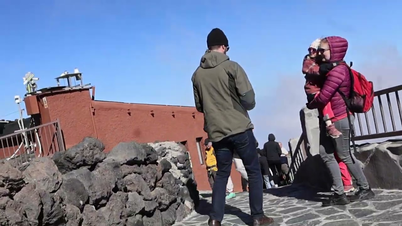 Tenerife TIEDE la monté du téléphérique arrivée au sommet