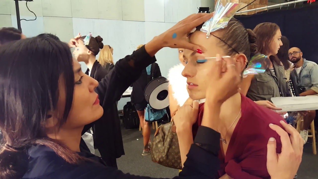 BACKSTAGE NEW YORK FASHION WEEK