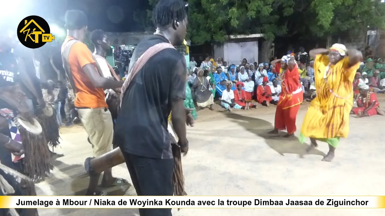 Jumelage à Mbour / Niaka de Woyinka Kounda avec la troupe Dimbaa Jaasaa de Ziguinchor
