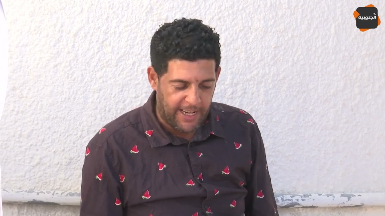 النقار يضرب على الأوتار: ''تيك تاك كل شي في الصاك... و عجاج هز النقار باش يدبرو روسهم في الباك''