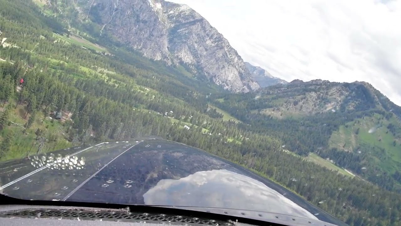 Kodiak 100 on final and landing to Atlanta airstrip (55H) in Idaho Backcountry airstrips