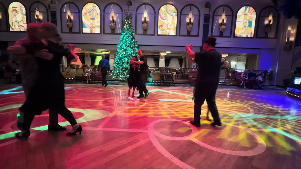 Cunard Queen Elizabeth 2026 New Year, Nouveau Tango