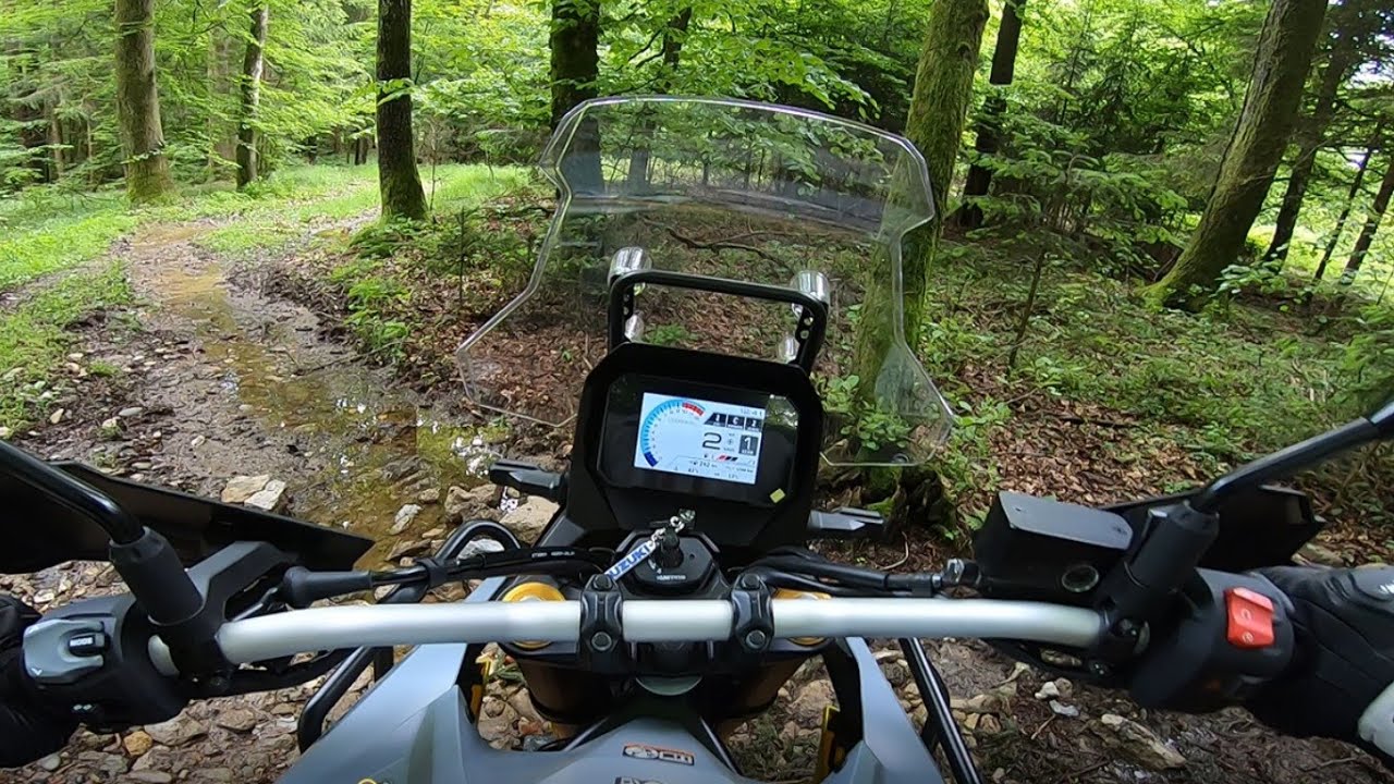 Suzuki V Strom 800DE/ first 100 miles/ no music/ no Blablablah/ pure Sound