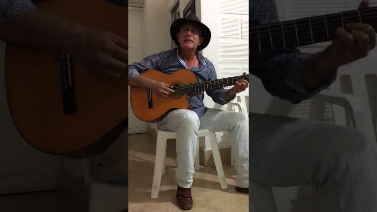 Botellita de vino Ramón Y Ramon