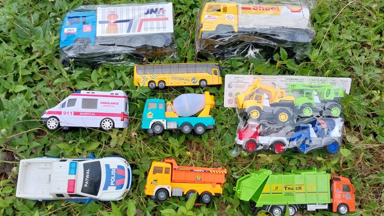 Mencari Mainan Mobil Truk, Truk Molen, Truk Pasir, Truk Sampah, Mobil Polisi, Ambulance, Truk Tangki