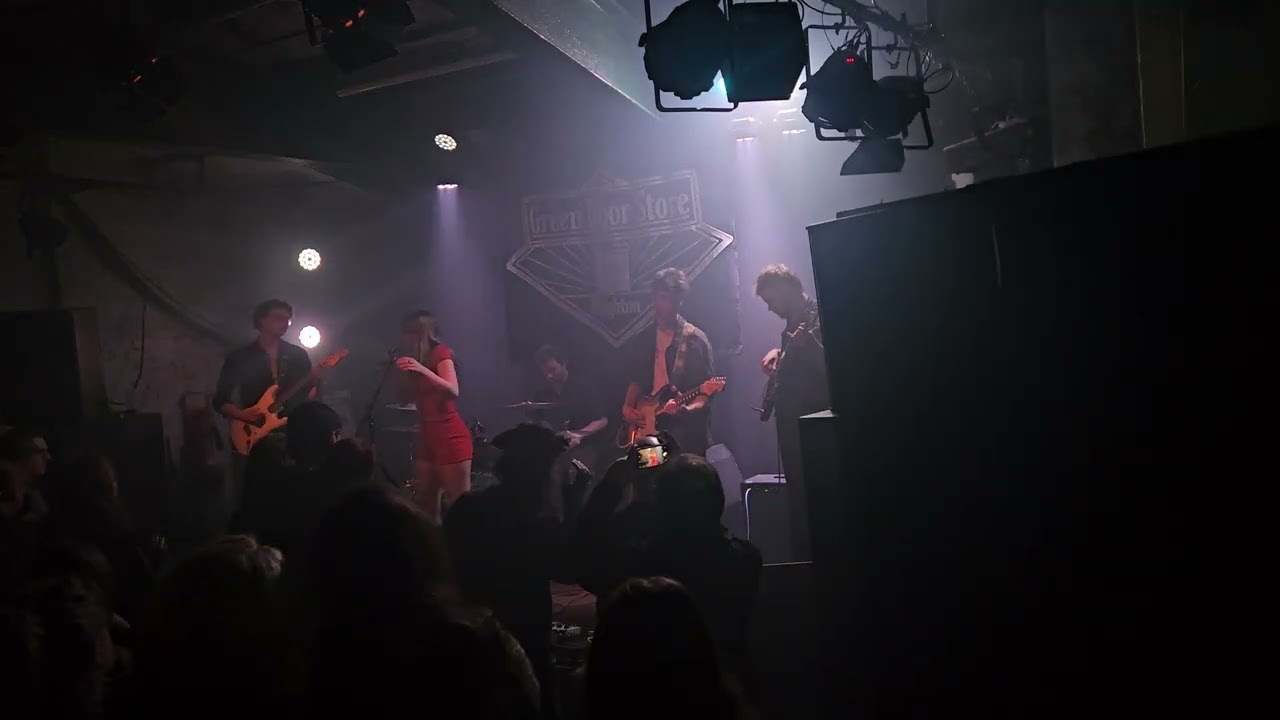 Night Swimming – Hope and Wavering (live at Green Door Store)