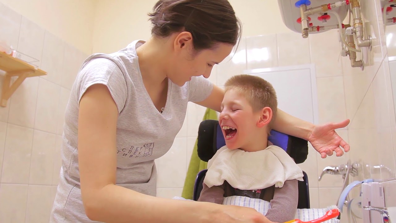 How To clean teeth with a special needs child