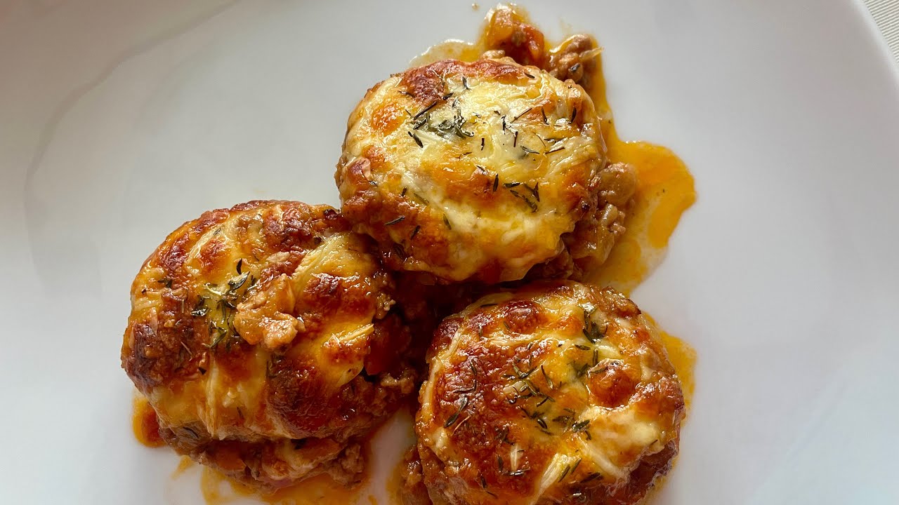 MILHOJAS DE CALABACIN Y CARNE BOLOÑEA (CUCODAMORE)