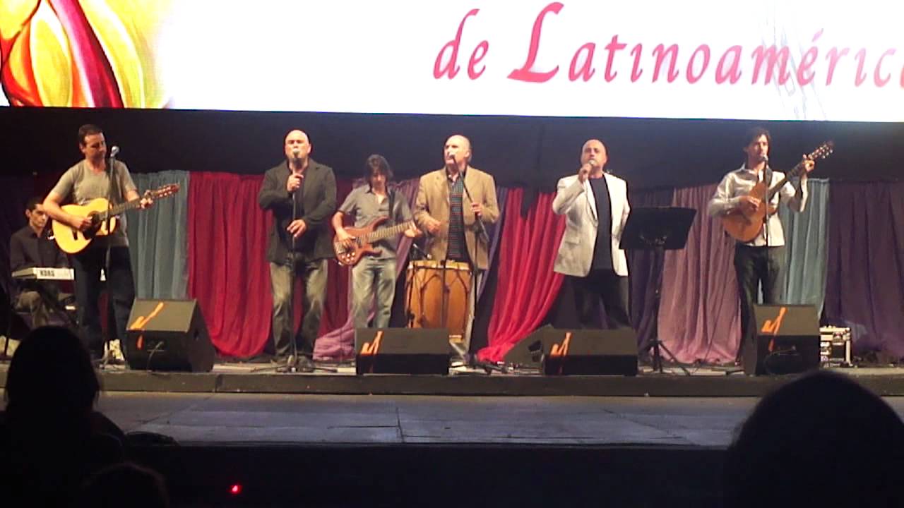5 SENTIDOS  EN COSQUIN 2012 -- QUE PASA ENTRE LOS DOS.MP4