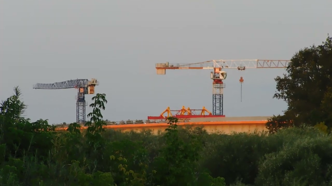 Teren budowy wstęp wzbroniony. Most na Narwi w Łomży