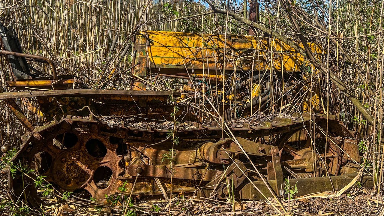 Заведётся ли он? | Гусеничный бульдозер John Deere Model 40 заброшен 20 лет назад