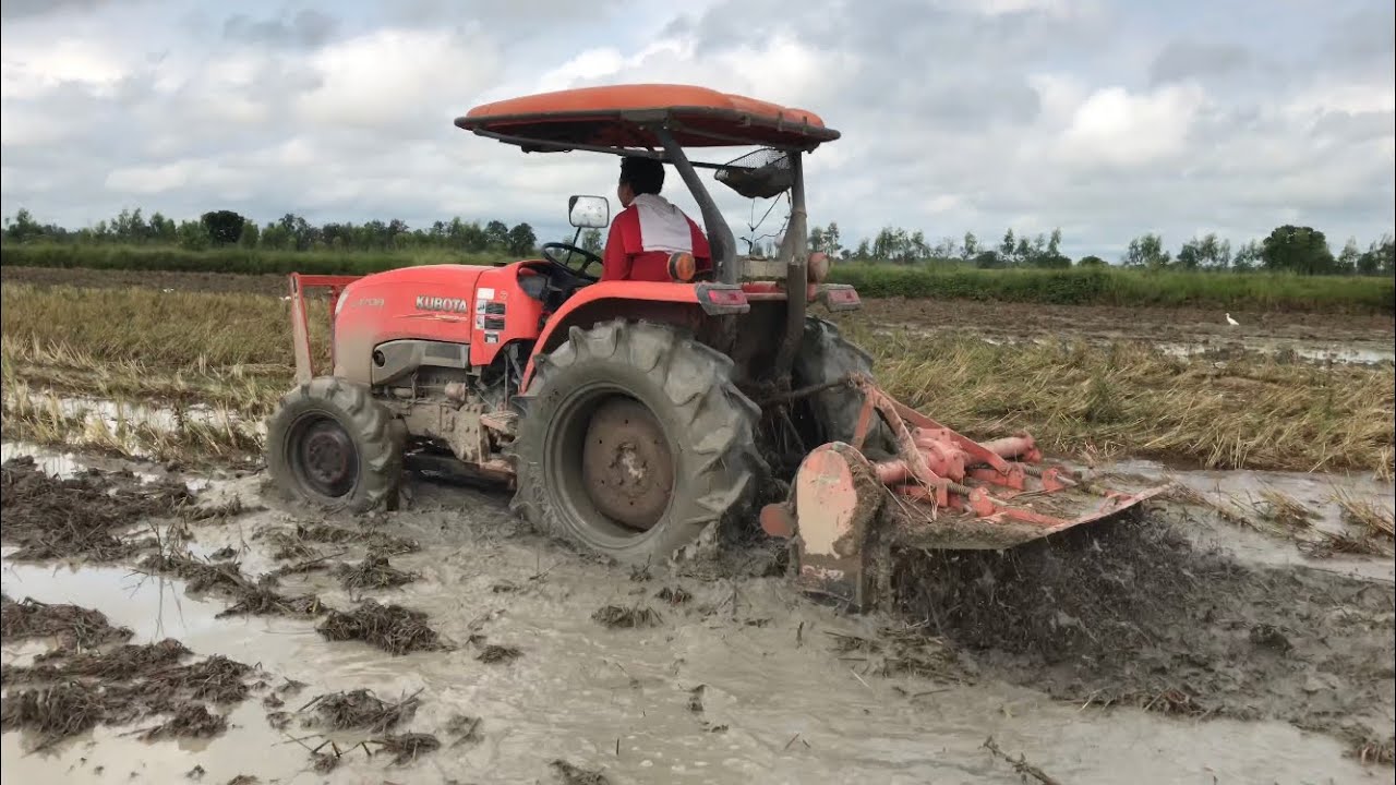 ปั่นนาน้ำกับ Kubota L4708 งานนี้ลุยนาดินเหนียว