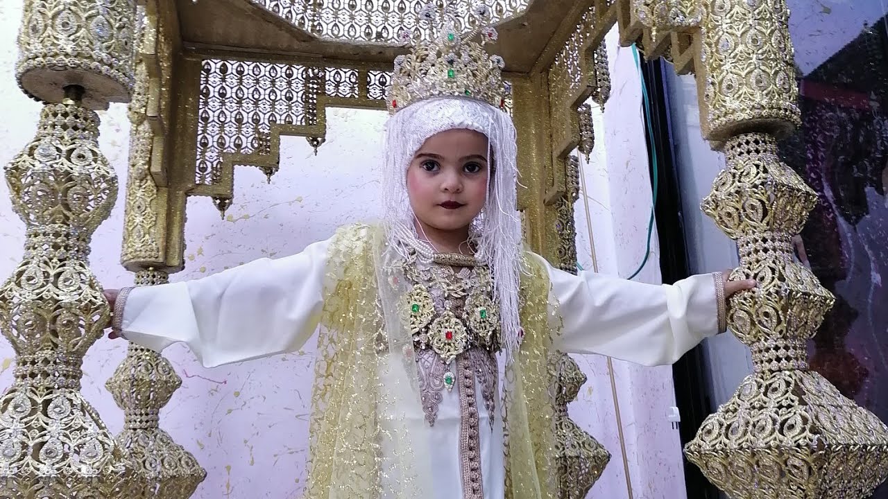 فرحت بنتي ليلة القدر لبستها تقليدي بالشدة الشمالية فوق العمرية @Ikram.Bellanova @WissalAli