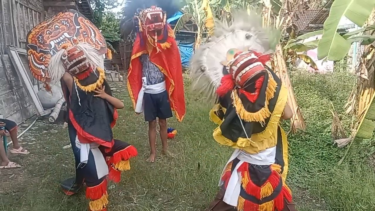 BARONGAN DEVIL BARONGAN BOCIL