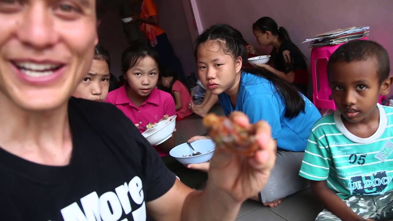 Volunteering in Bangkok (& Somali Food for World Refugee Day 2015)