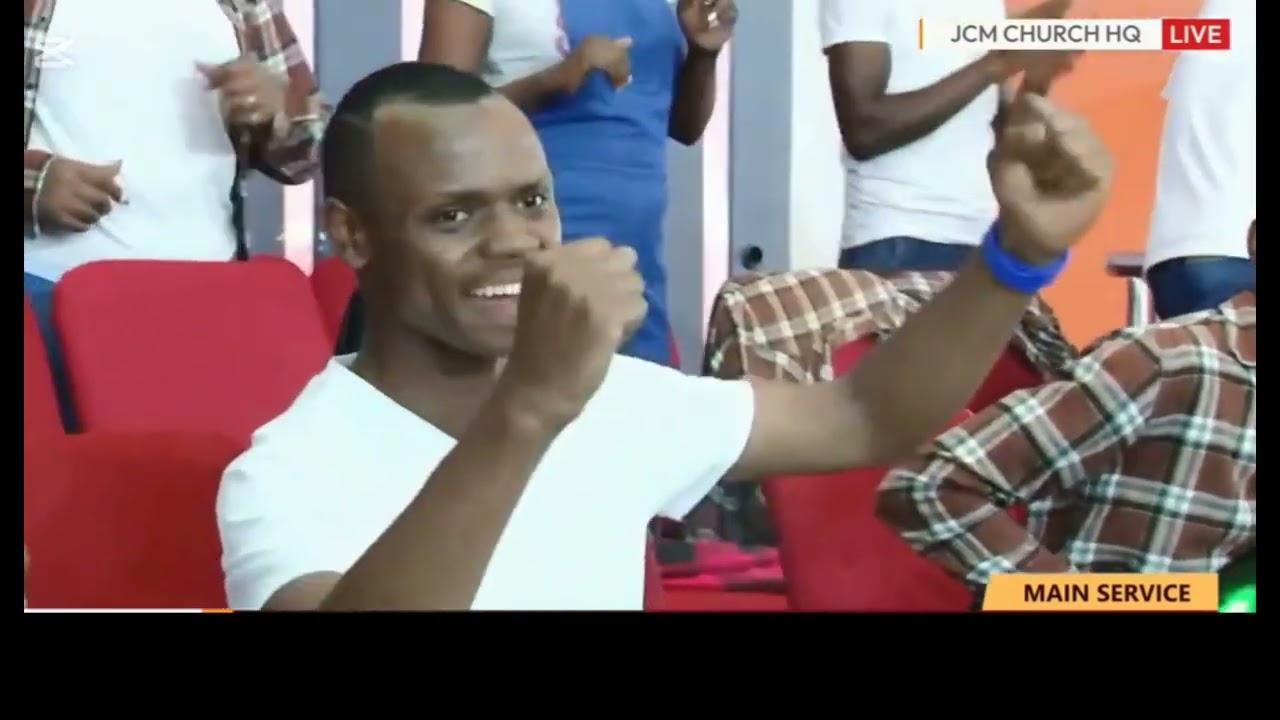 BISHO BEN LEADING  KIGOOCO AT JCM CHURCH 