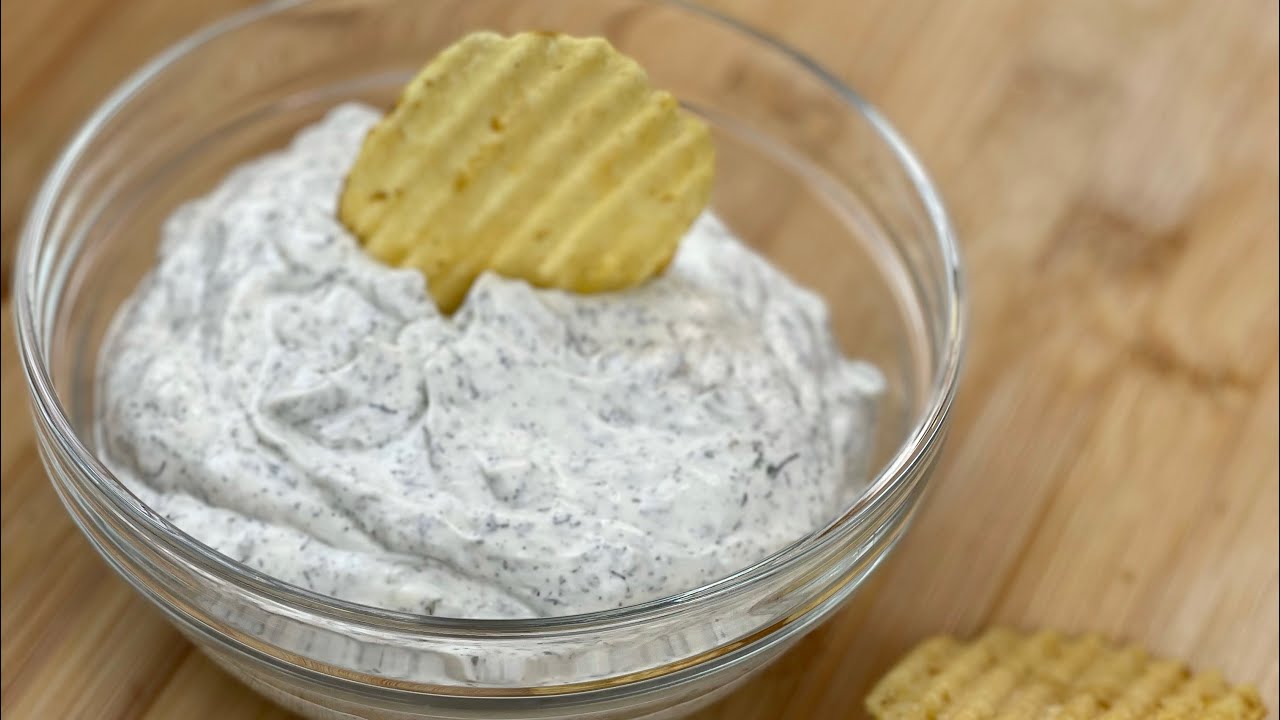 EASY PEASY HOMEMADE CHIP DIP