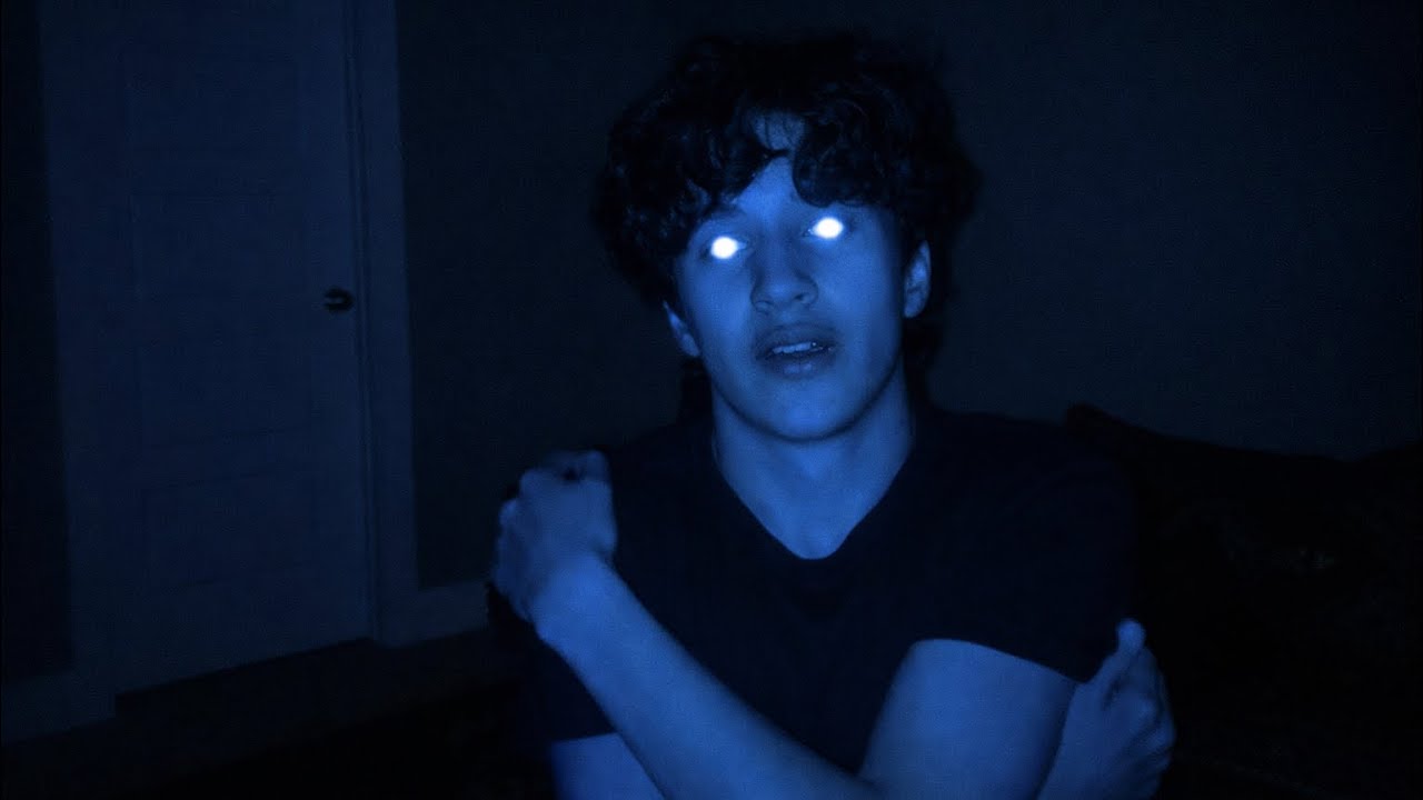 I SPENT 1 HOUR IN COMPLETE DARKNESS **NEVER AGAIN**