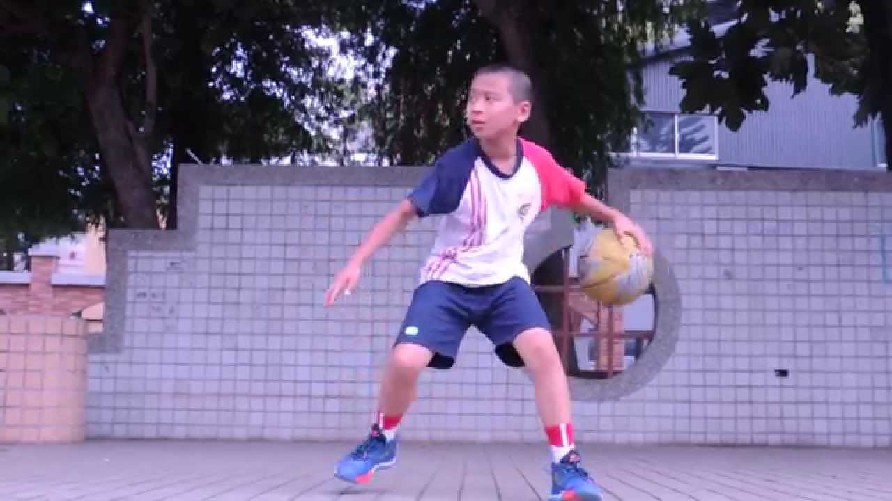 北投國小 2年4班 秦康傑 朝會司令台 花式運球籃球表演