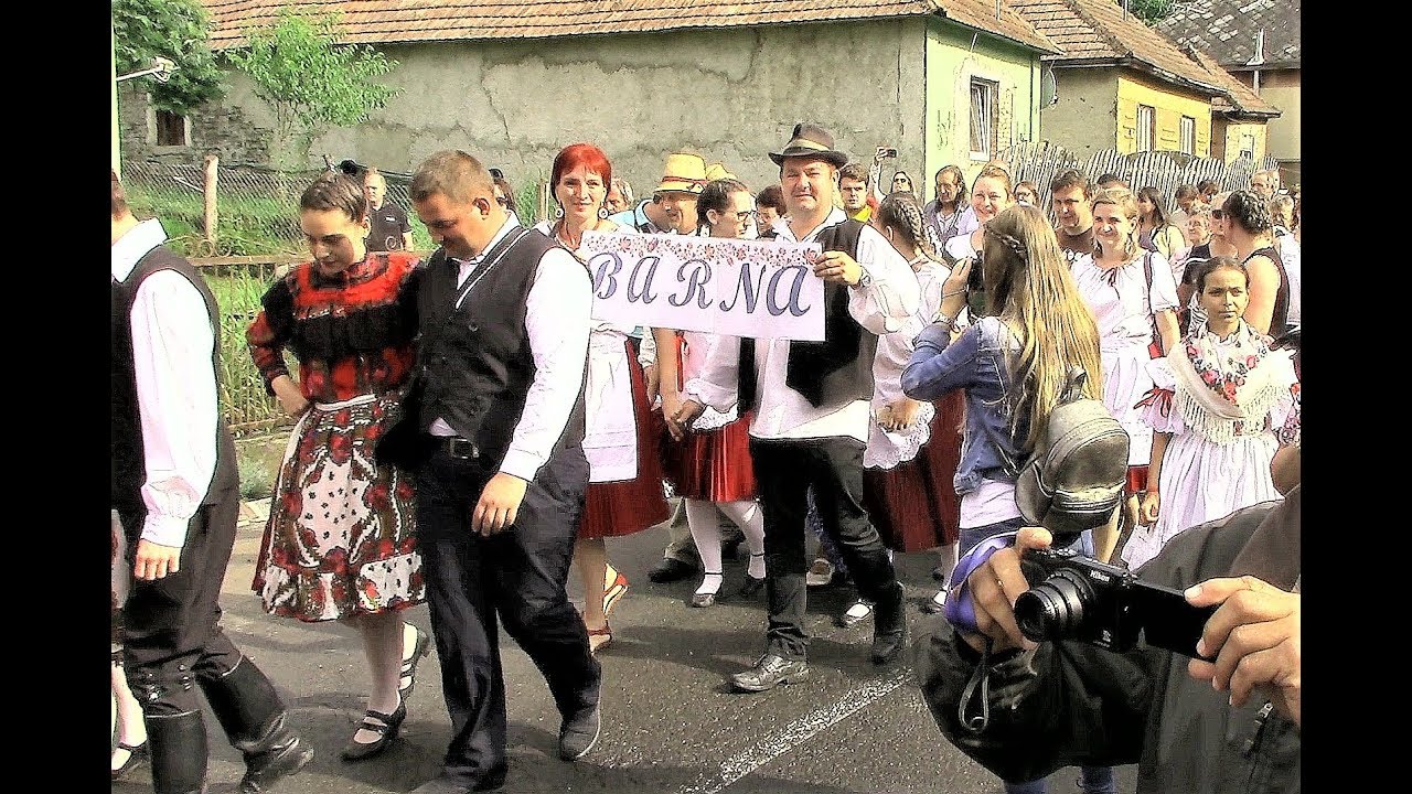 VI.Palóc  Világtalálkozó /Lakodalmas menet/(BÁRNA 2019)