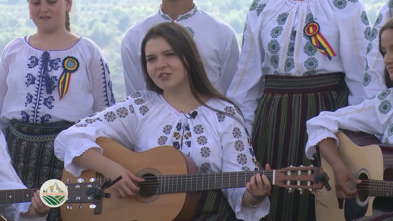 Carmen Mustaţă şi Corul Parohiei Ireşti condus de preot Ionel Miron – Peste Prut (@TVR1)