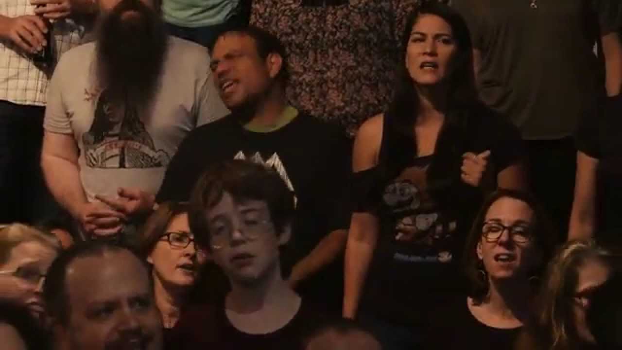 Flash Chorus Sings 
