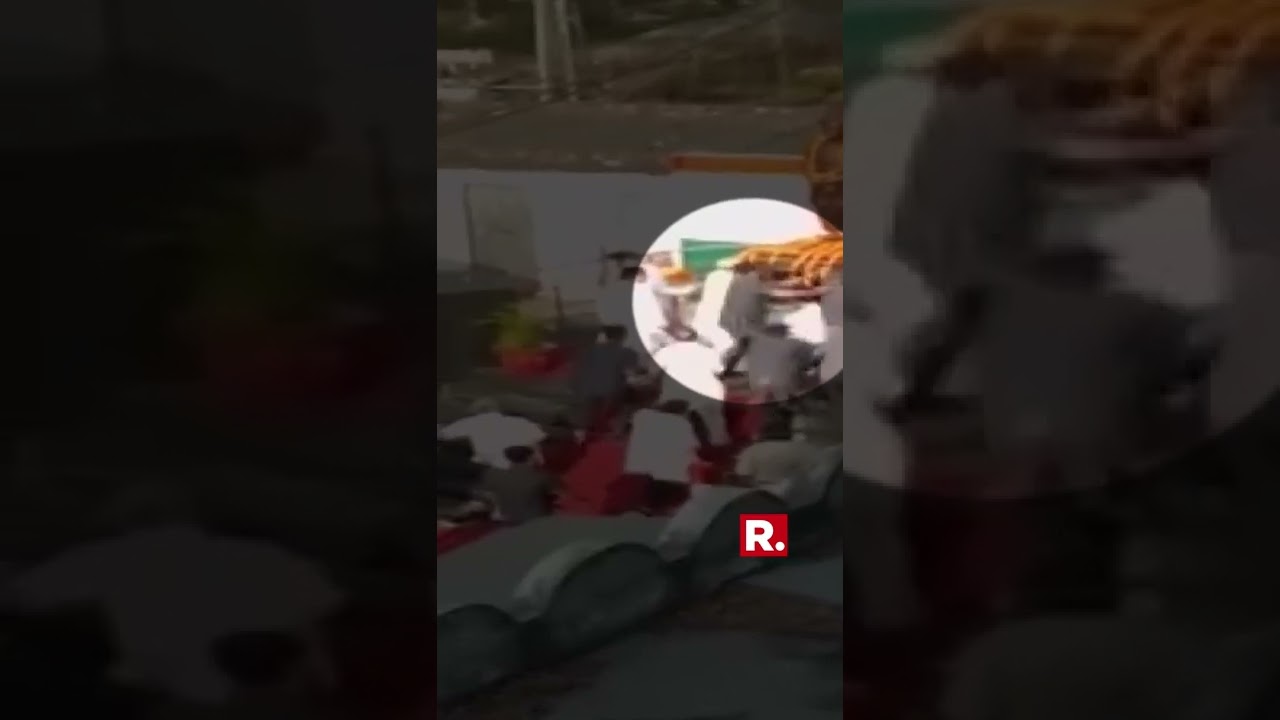 Nitish Kumar Attacked By A Man In Patna's Bakhtiarpur Block; Bihar CM Escapes Narrowly #Shorts