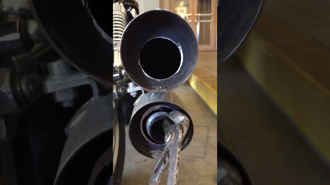 Part 2 remove baffles from 2006 Harley Davidson V Rod (Night Rod) from factory exhaust