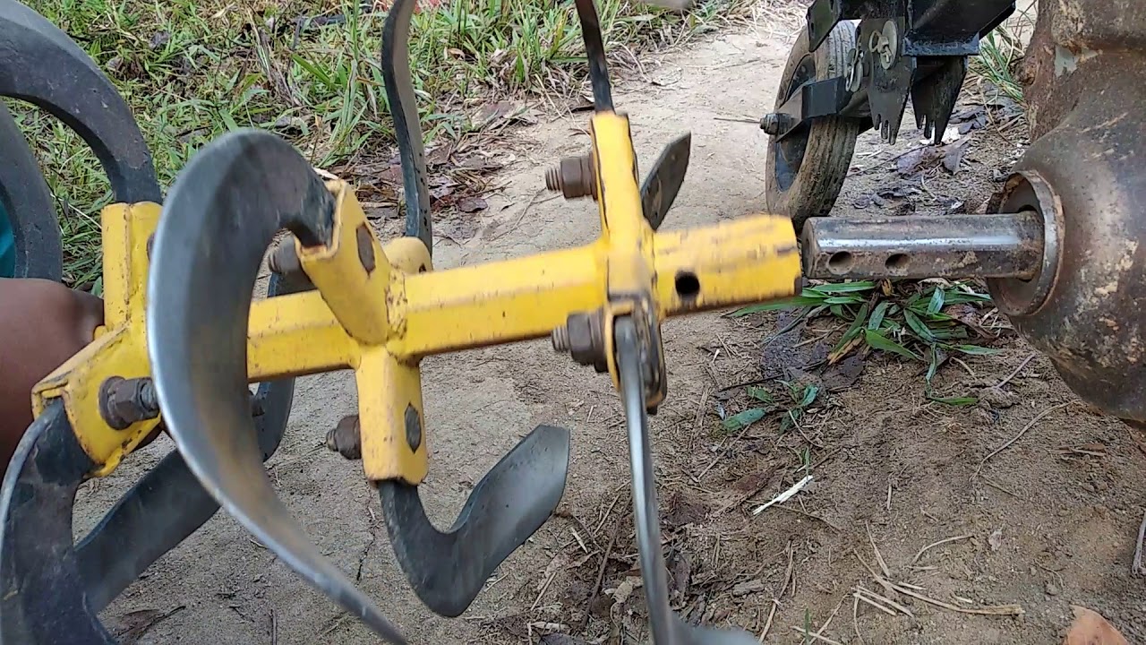 Cara mudah pemasangan mesin cultifator.. untuk penggemburan lahan..