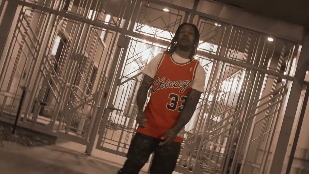 Mr. Pippen - (Official Video)