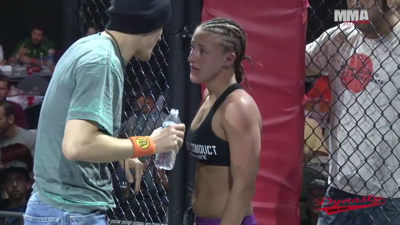 DCS 15 - Jessica  Ertl vs Sydney Sallach