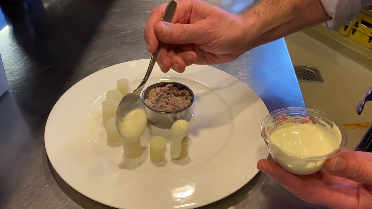 4 gangen menu Voorgerecht Zalmtartaar