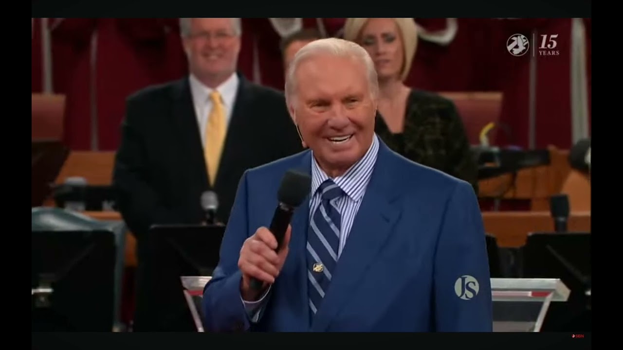 Donna Carline/FWC Resurrection Choir & Singers | I Call Him My Everything | Campmeeting 2015 