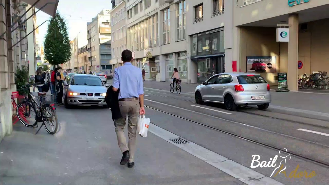 How to get to the workshop venue from the train station