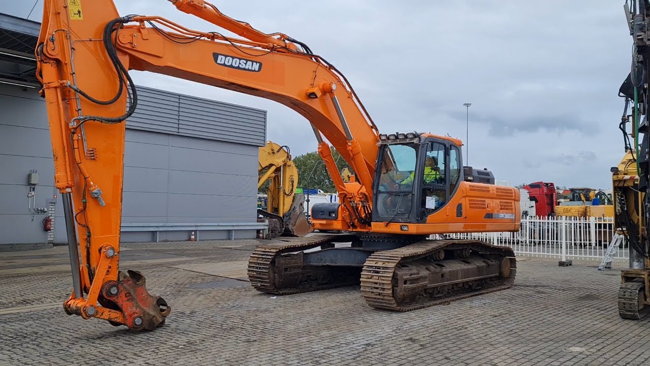 70154634 Doosan DX380