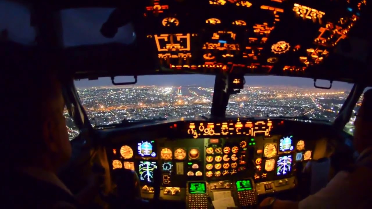 Aterrizaje grabado desde la cabina de un avi&oacute;n